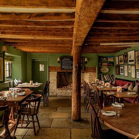 The Bell Inn Lechlade Exterior foto